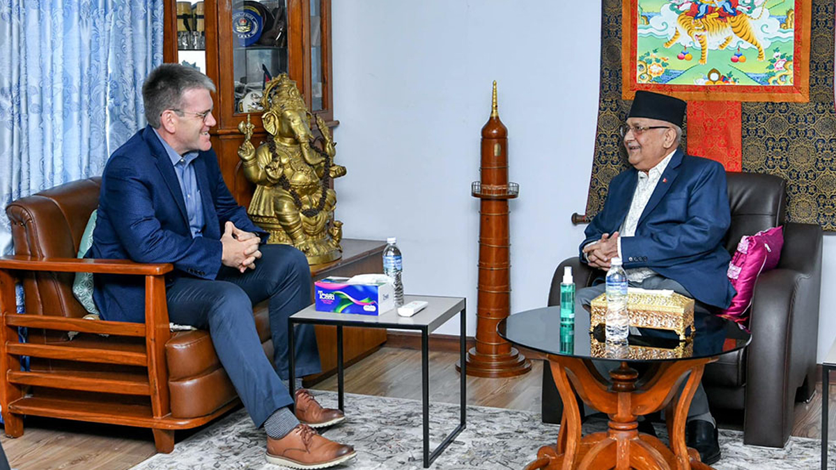 एमाले अध्यक्ष ओली र अमेरिकन राजदूतबीच भेट