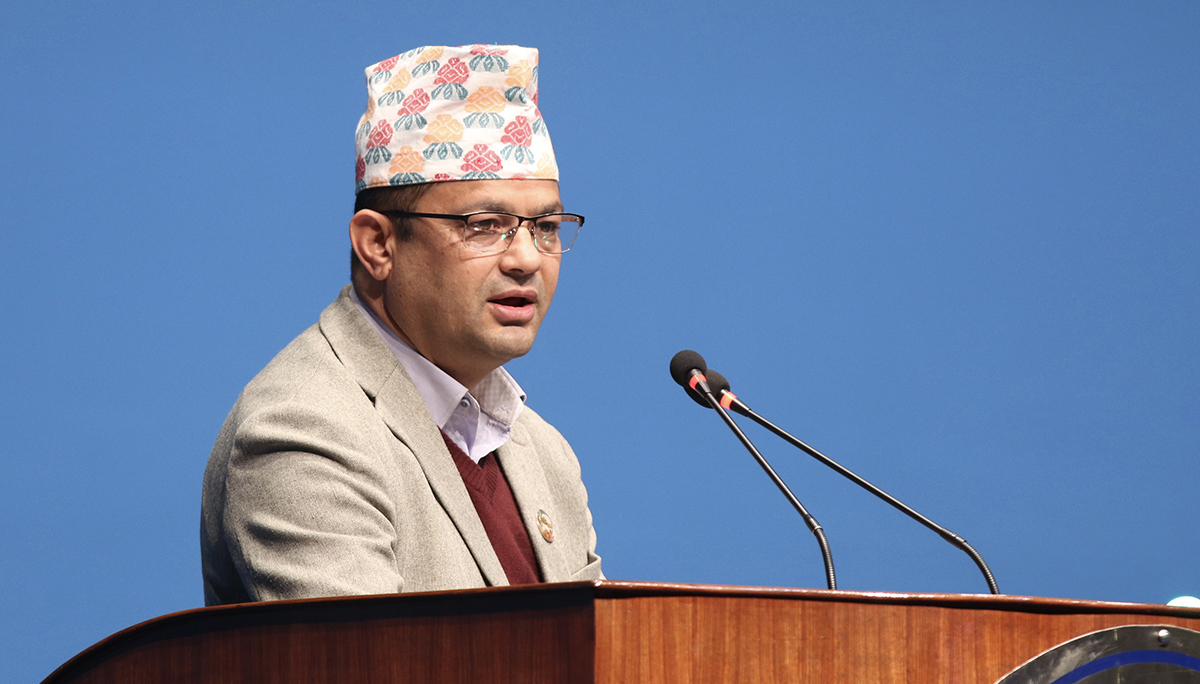‘नैतिक पतन भएका मन्त्रीहरुलाई पदमा बस्ने अधिकार छैन’