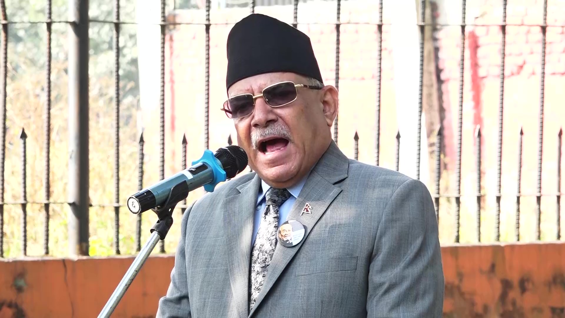 लामो संघर्ष र बलिदानबाट प्राप्त उपलब्धीमाथि प्रश्न उठाउने दुस्साहस भइरहेको छ : प्रधानमन्त्री दाहाल