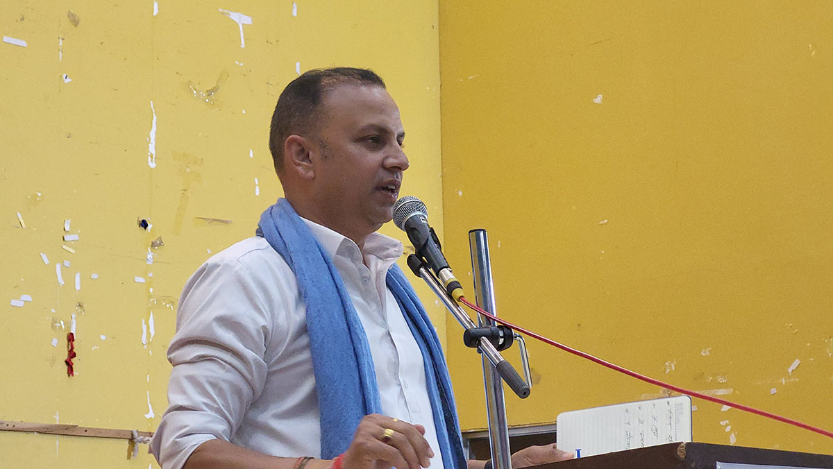 रास्वपाले उम्मेदवारहरूसँग करार पत्रमा हस्ताक्षर गराउने 