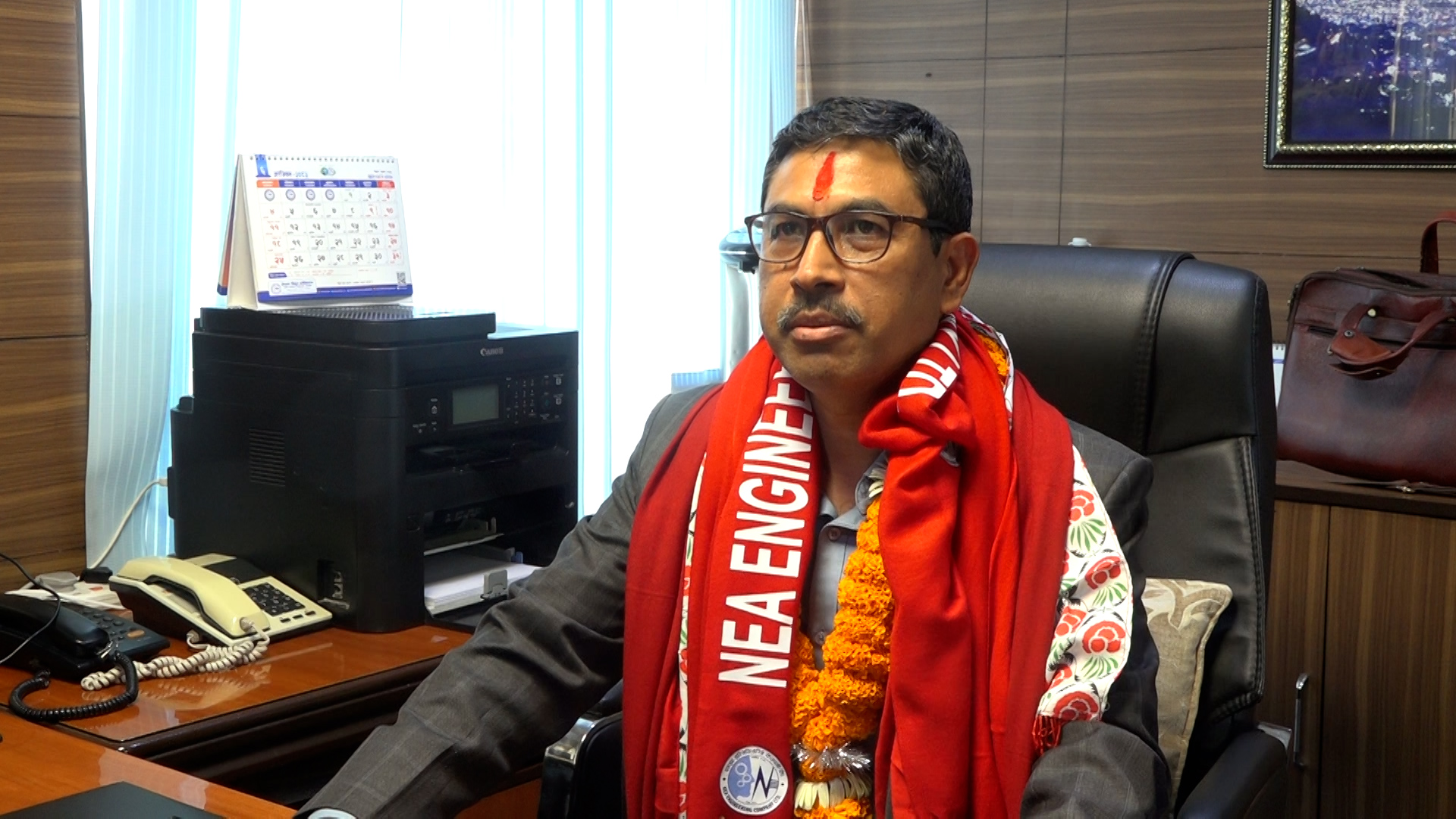 विद्युत् प्राधिकरणका नवनियुक्त कार्यकारी निर्देशक श्रेष्ठद्वारा पदभार ग्रहण