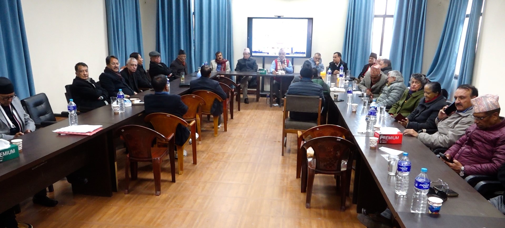 कांग्रेसमा आन्तरिक बहस : पार्टी फुट्ने चिन्ता, एकताका लागि जोडबल