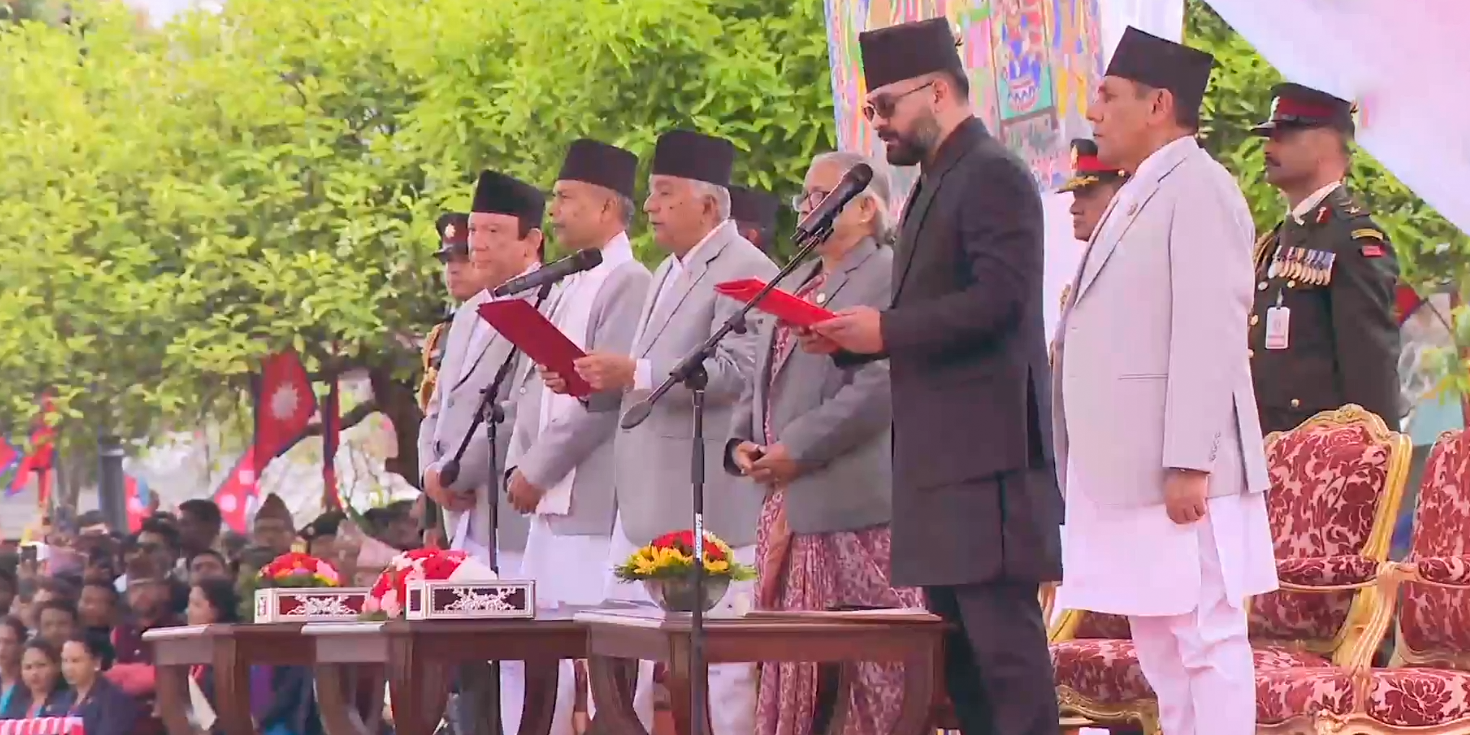 नवनियुक्त प्रधानमन्त्री बालेनले लिए शपथ