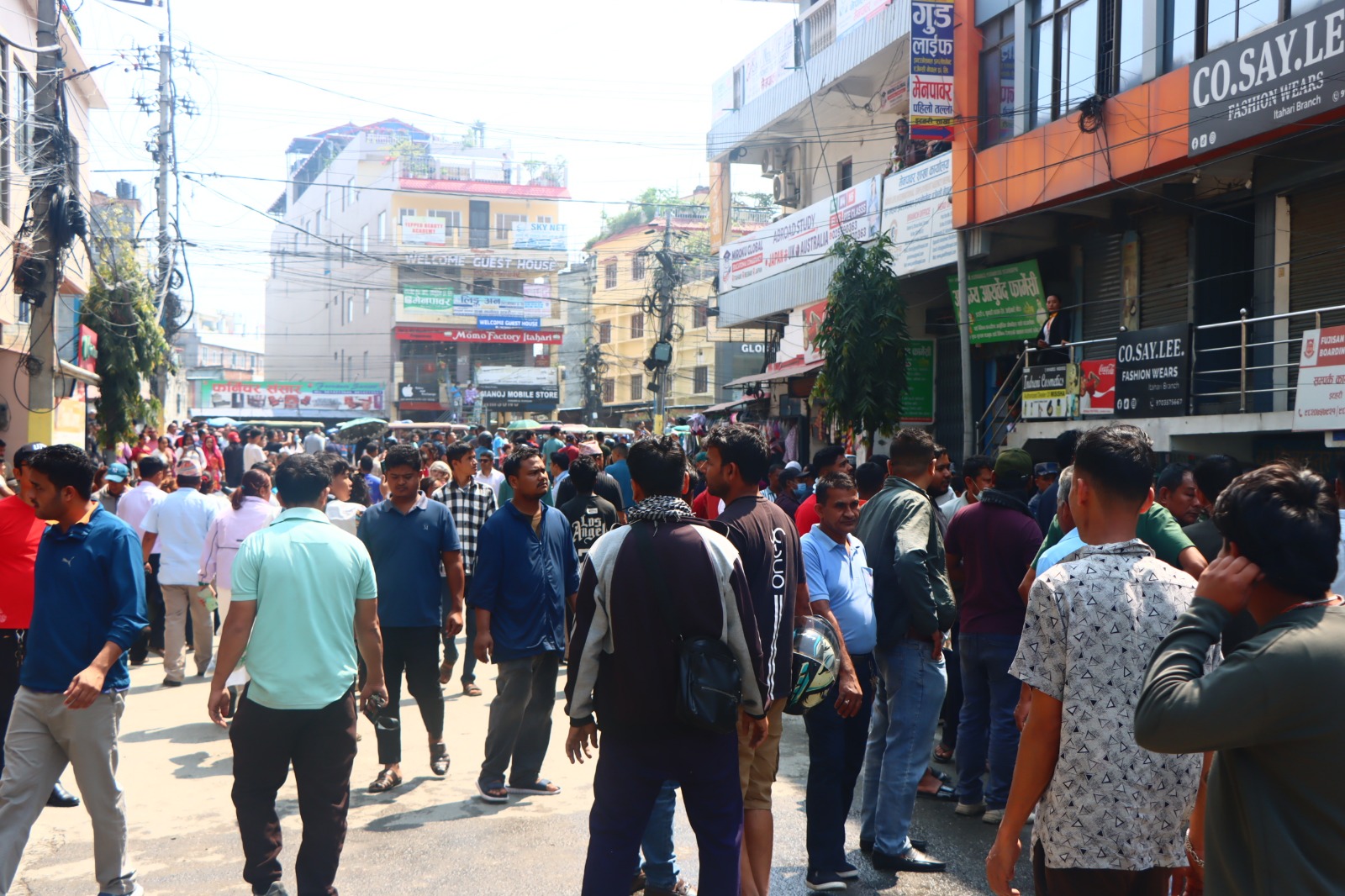 इटहरीकाे पूर्वाञ्चल क्याफेमा आगलागी