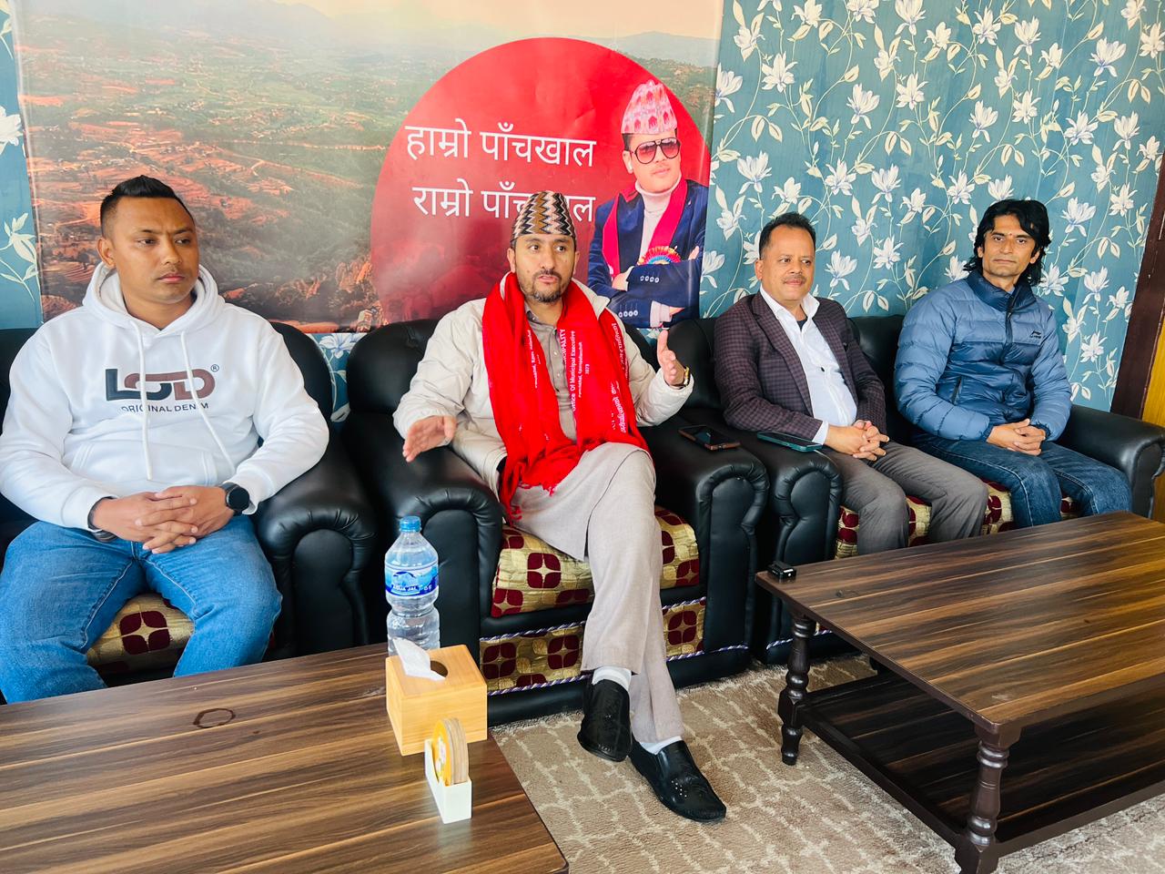 निर्धारित समयमै निर्वाचन हुनेमा सरकार प्रतिबद्ध छ : सञ्चारमन्त्री खरेल