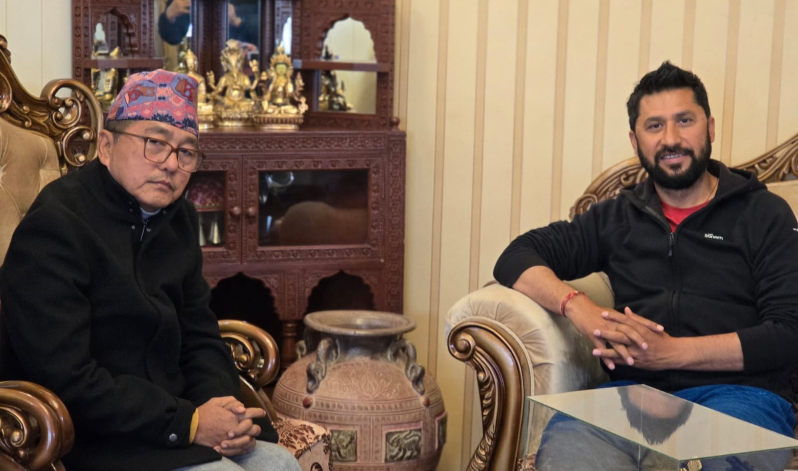 रास्वपा सभापति लामिछाने र राप्रपाका अध्यक्ष लिङ्देनबीच भेटवार्ता