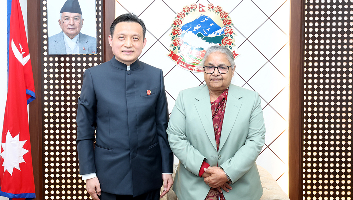 प्रधानमन्त्री कार्की र चिनियाँ राजदूतबीच शिष्टाचार भेट