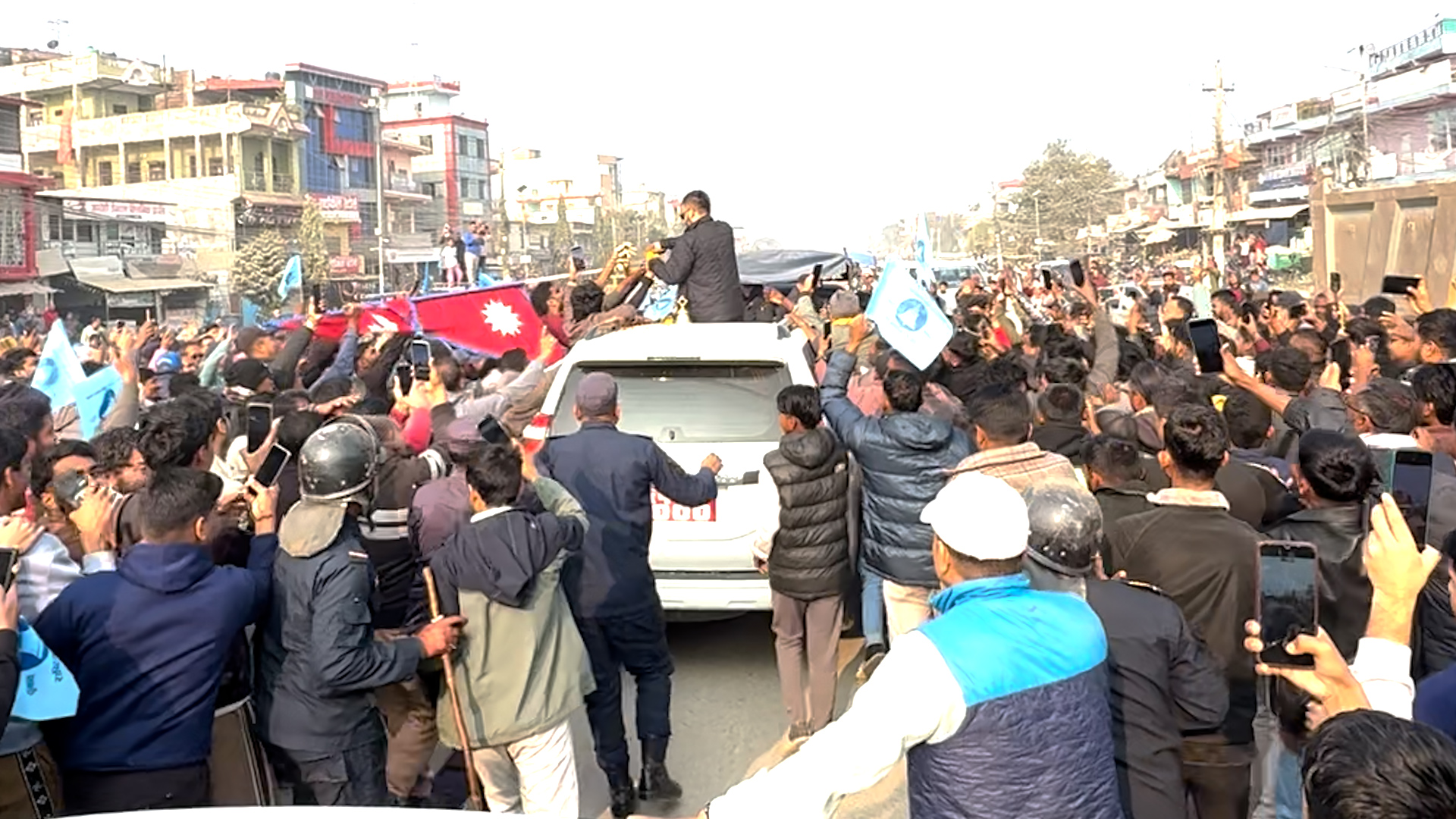 बालेन सर्लाहीमा