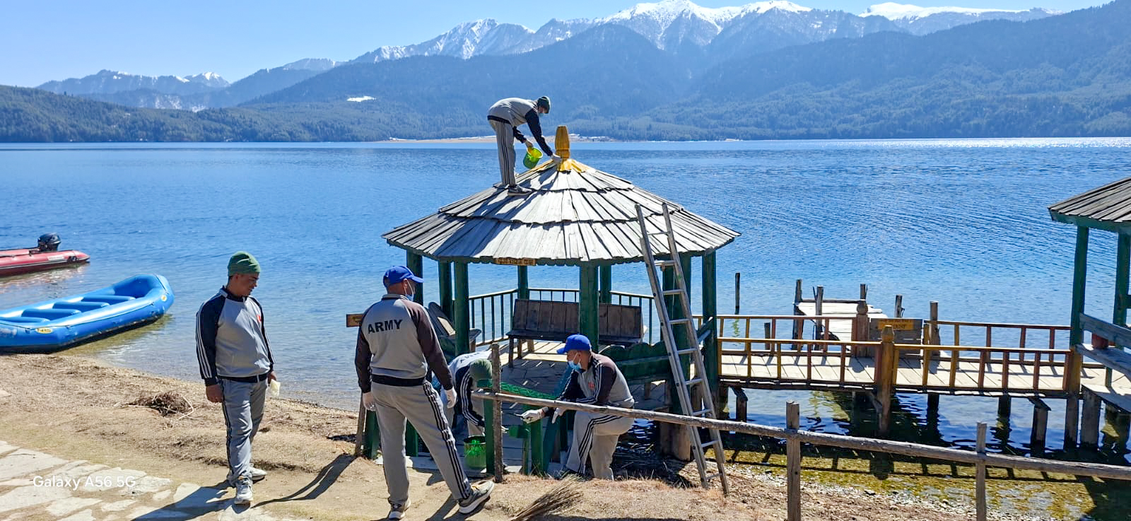 शिवरात्रि तथा सेना दिवसका अवसरमा रारा ताल क्षेत्रमा सेनाद्वारा सरसफाइ अभियान सुरु