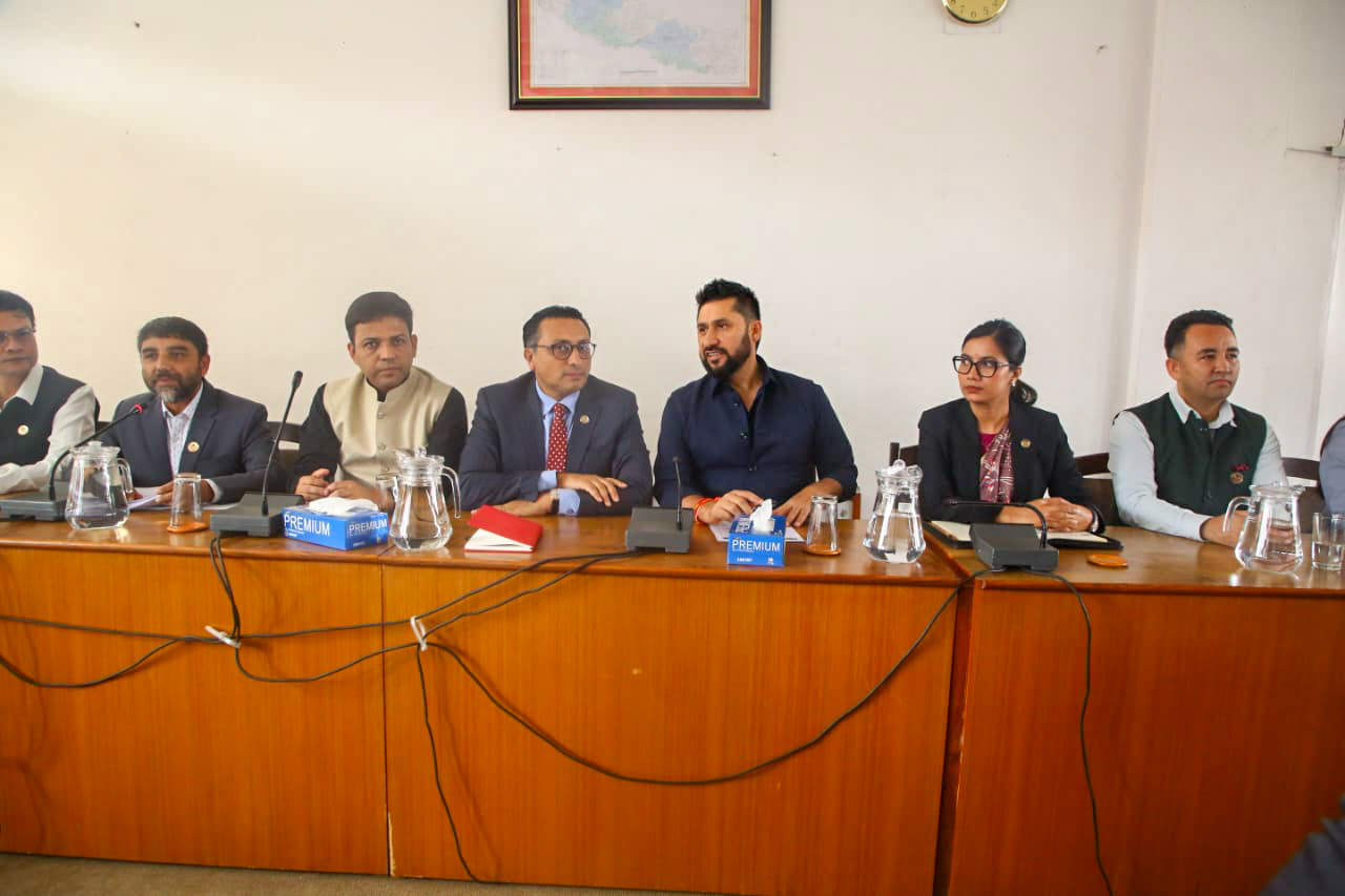 विधान संशोधन गर्न रास्वपाले बनायाे कार्यदल