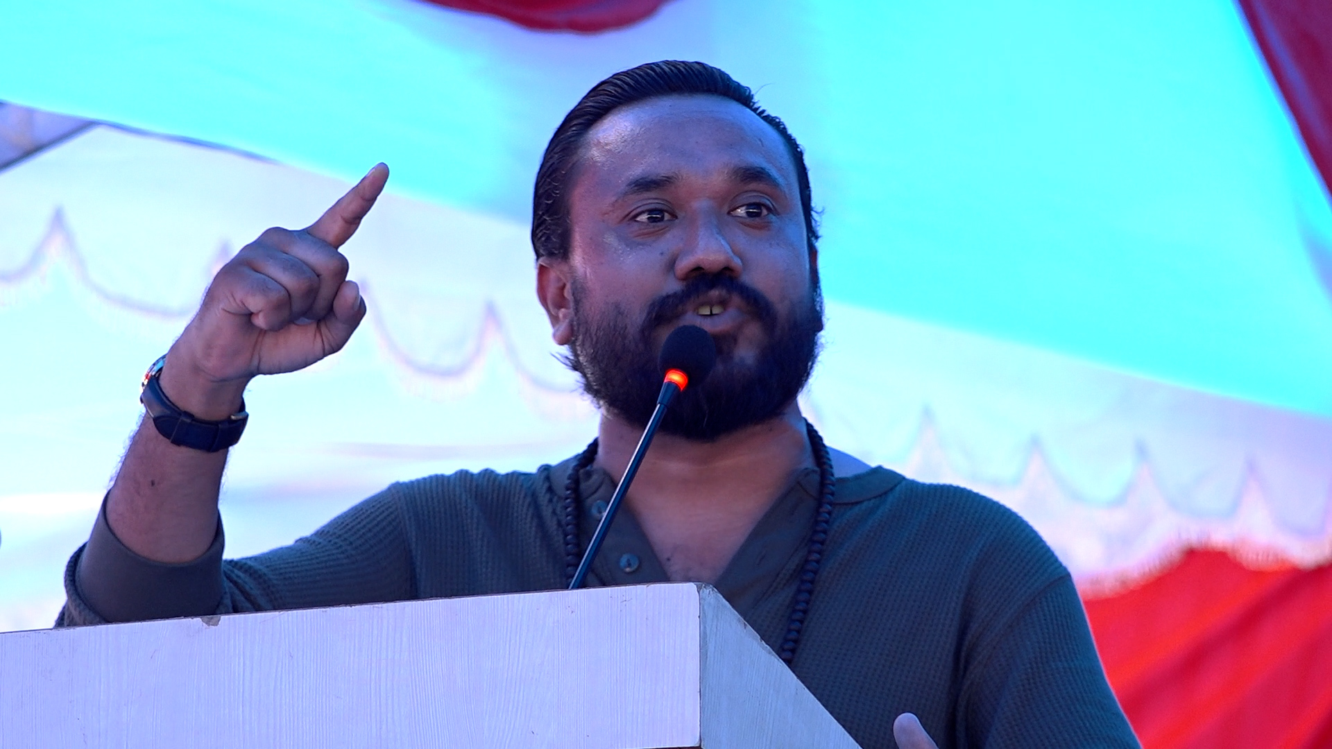 सहीद परिवारलाई सुनारले भने- तिम्रो छोराले गोली खाएर देशले सिटामोल खान पायो