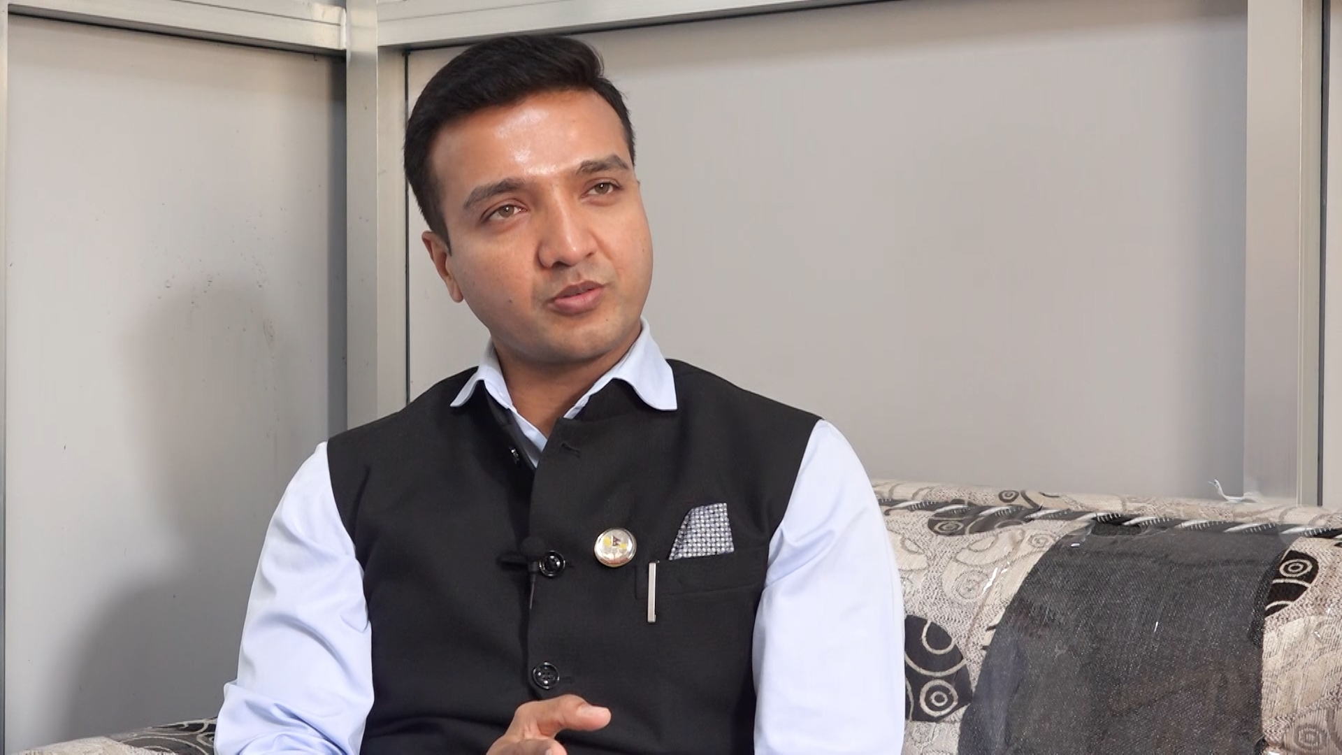 बारा बैठकमा सामान्य विवाद भएको हो, लखेटिएको होइन : सांसद अन्सारी