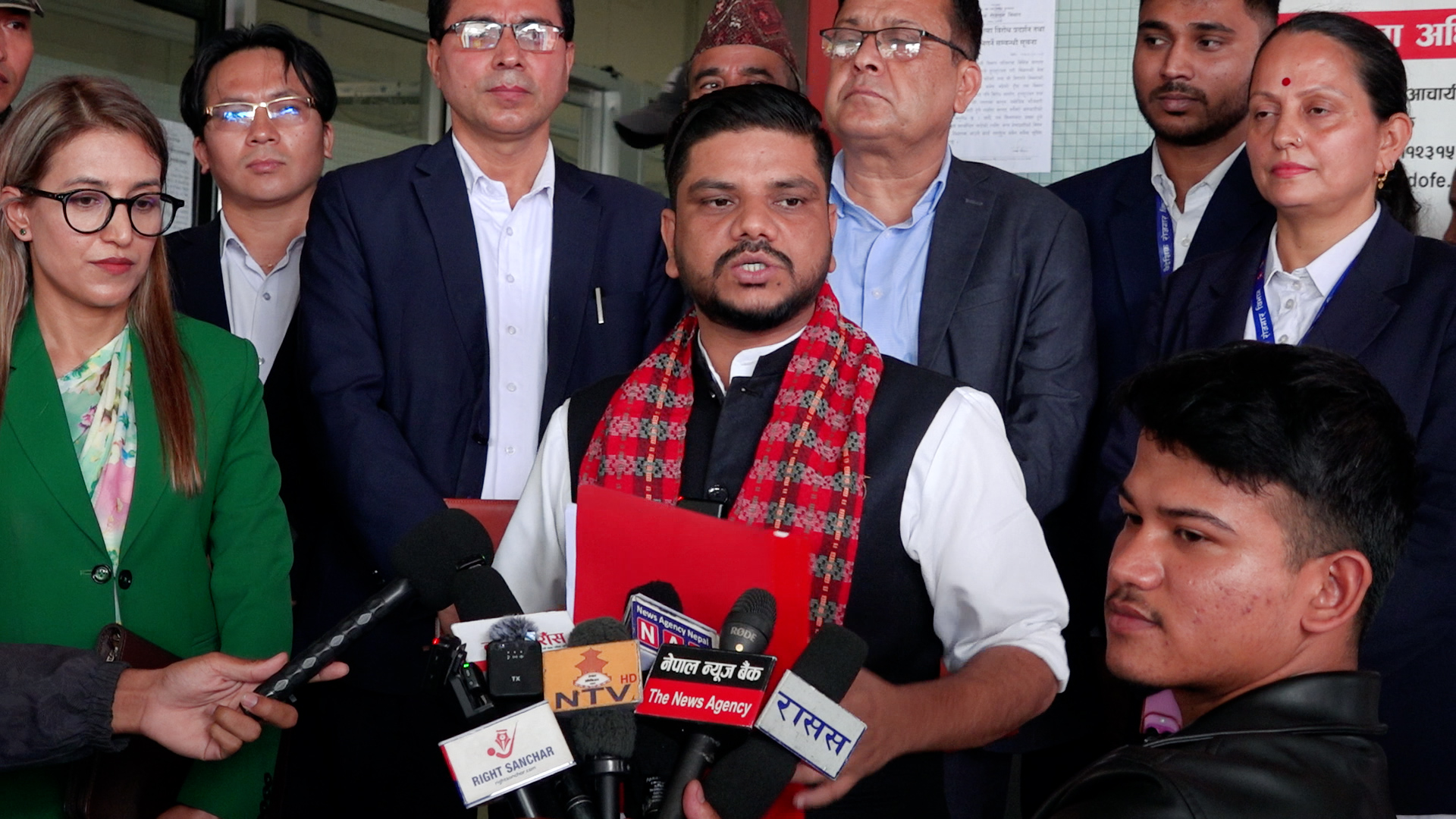 वैदेशिक रोजगारका नाममा ठग्नेहरु जुनसुकैबेला कारवाहीमा पर्नेछन् : मन्त्री यादव