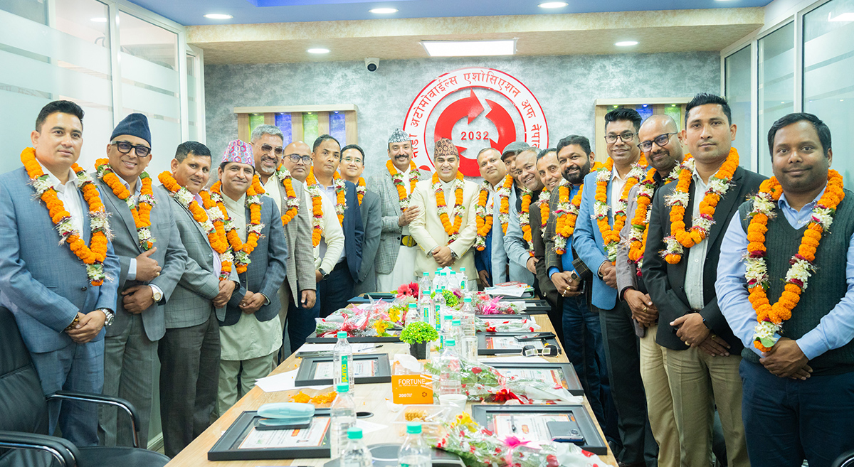 नाडाको नवनिर्वाचित अध्यक्षलाई पदभार हस्तान्तरण तथा सपथ ग्रहण सम्पन्न