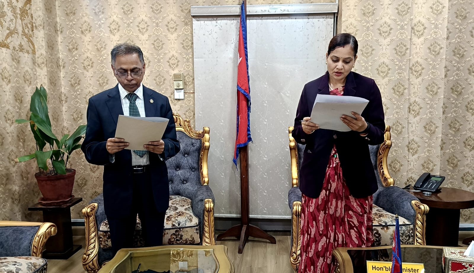 बीपी कोइराला क्यान्सर अस्पतालको अध्यक्षमा डा. सिंह नियुक्त, लिए शपथ