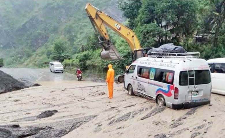 अवरुद्ध बीपी राजमार्ग पुन: सञ्चालनमा