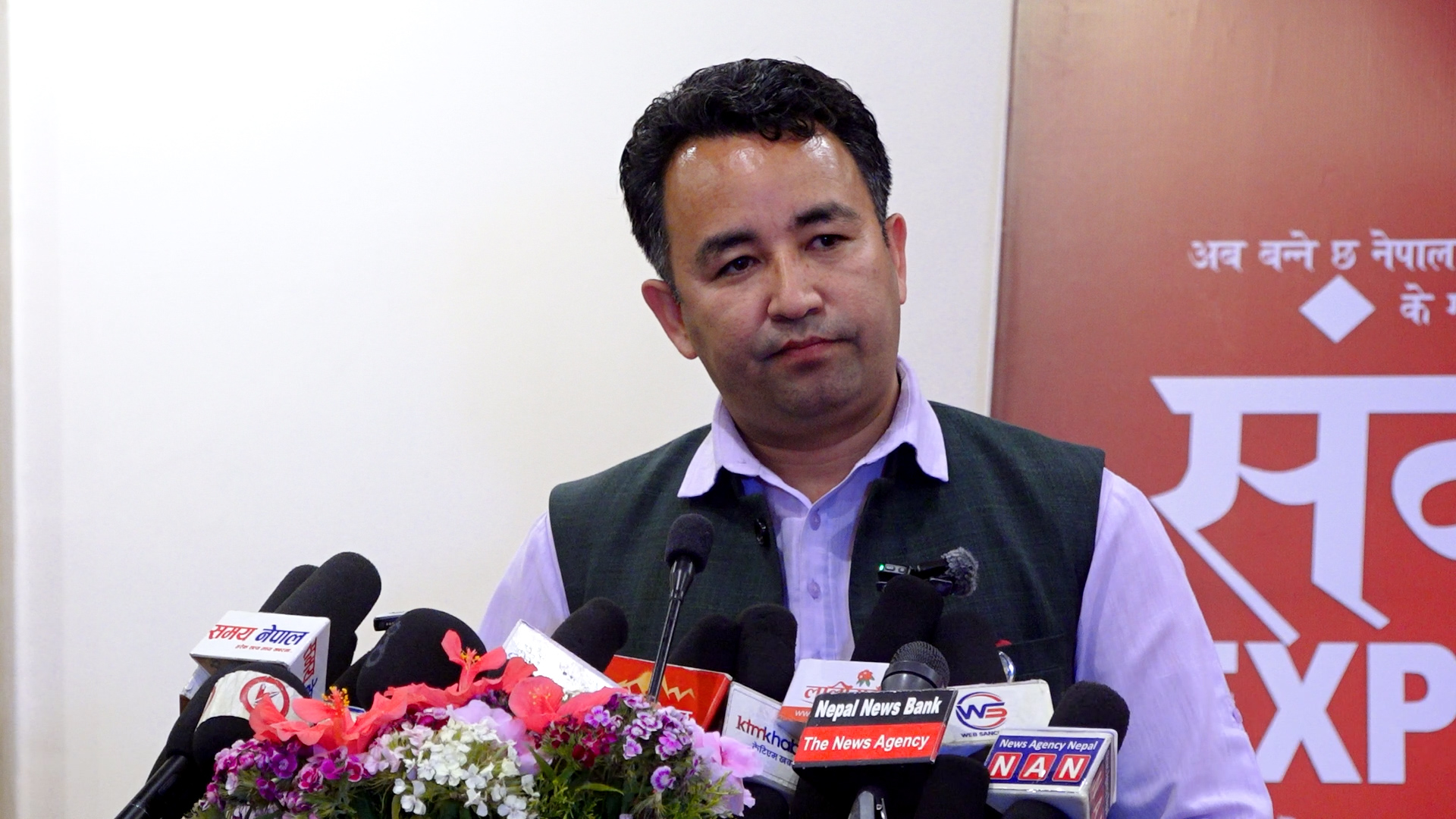 स्थानीय सरकार सशक्त बनाउन प्रशासकीय प्रमुख पठाइयो तर हस्तक्षेप कायम छ स् पराजुली