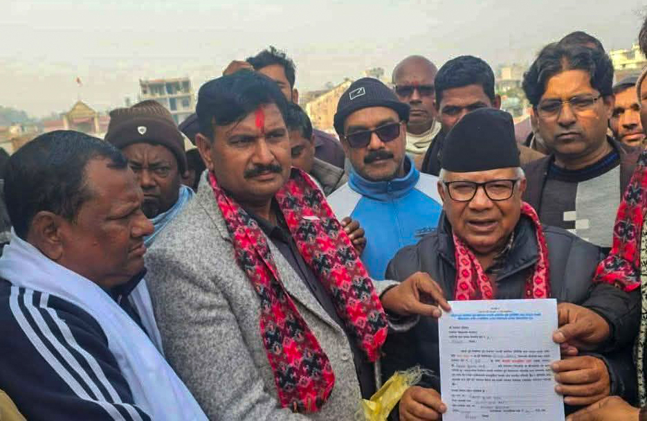 रास्वापबाट टिकट नपाएका पूर्वसांसद साहले रौतहट २मा नेकपाबाट दर्ता गराए उम्मेदवारी