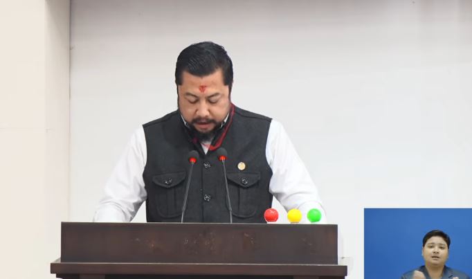जलविद्युत आयोजनामा कार्यरत ८ सयभन्दा बढी कामदार अझैं सम्पर्कविहीन : उर्जामन्त्री श्रेष्ठ