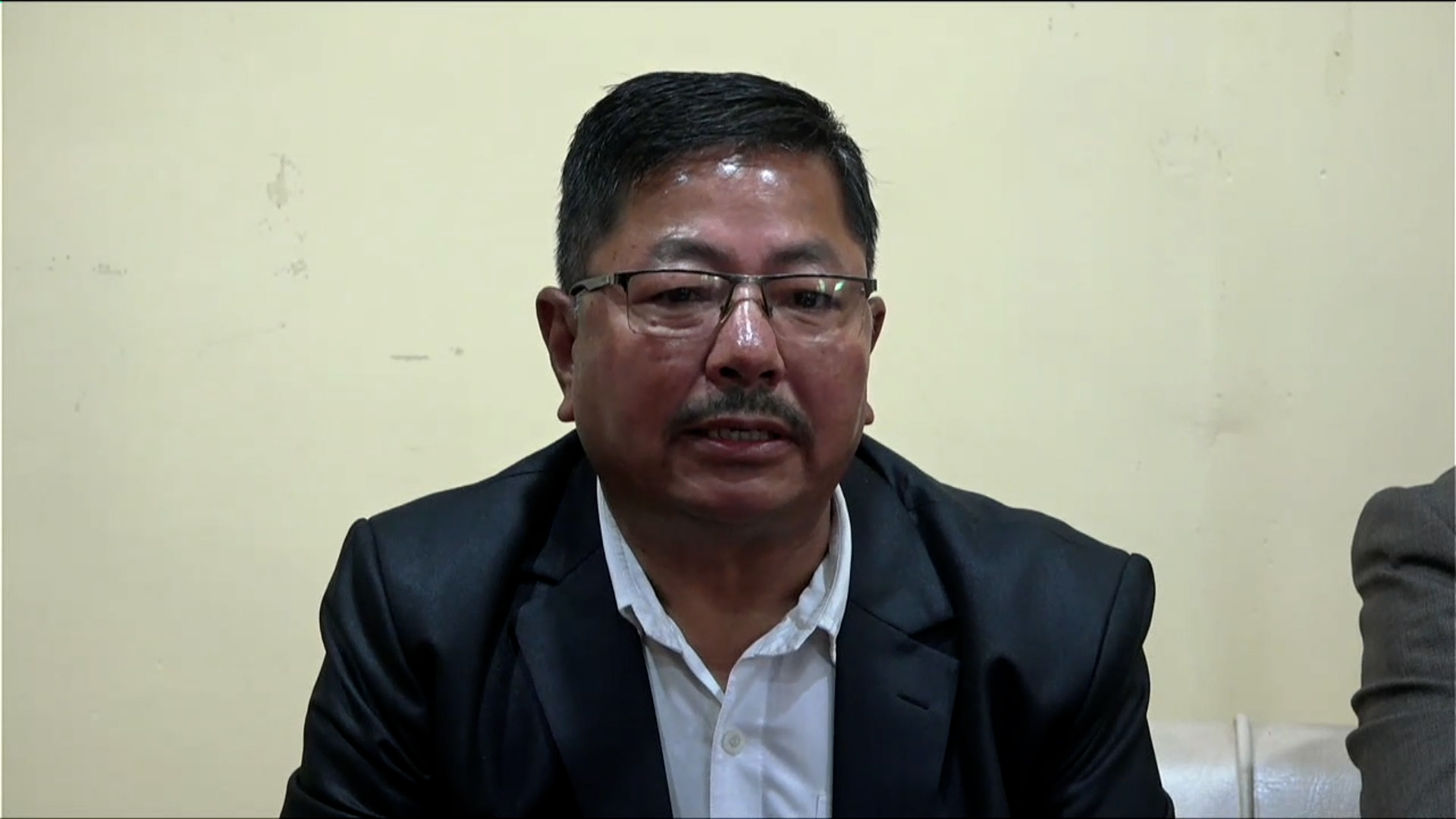 गगन थापासँग प्रतिस्पर्धा गरेका खड्गी भन्छन्- मेरो उम्मेदवारी आन्तरिक लोकतन्त्र बलियो बनाउन थियाे