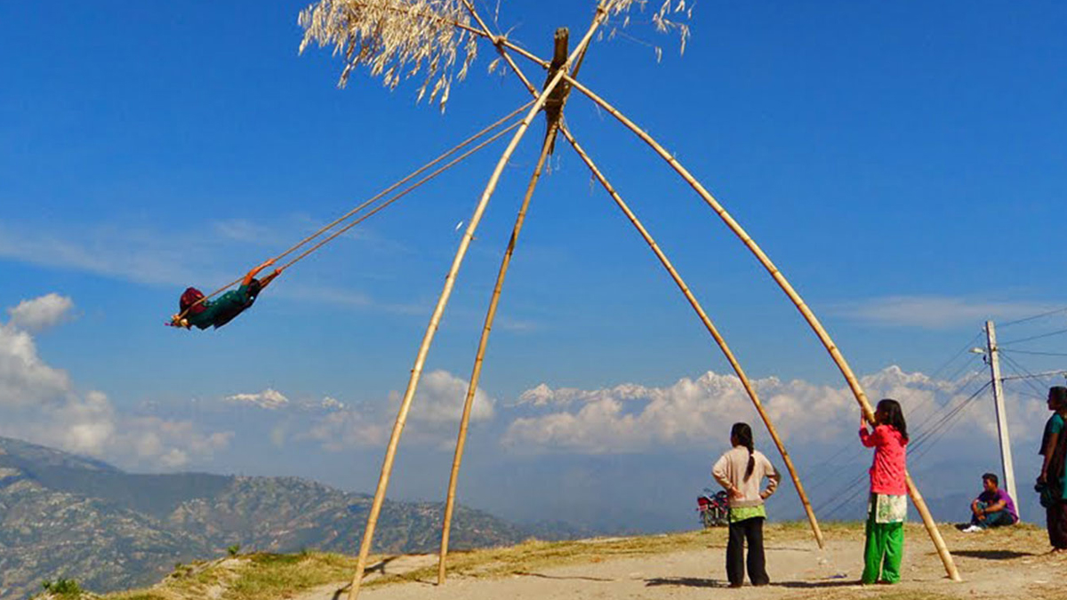 हराउन थाले गाउँघरबाट दसैँमा पिङ हाल्ने संस्कृति
