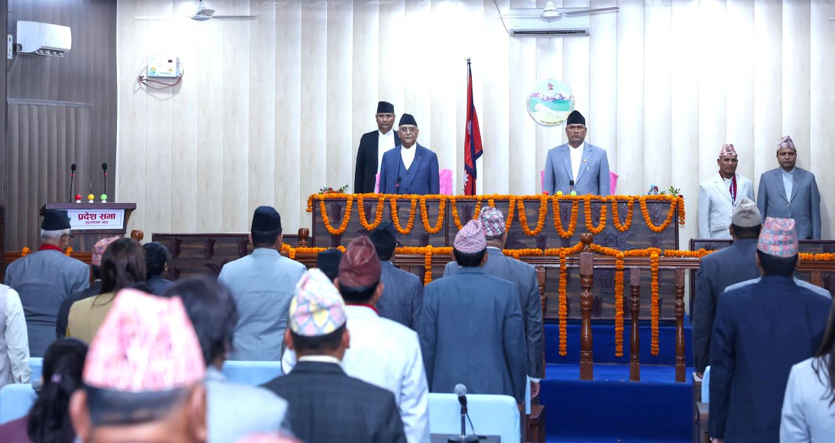 पूर्वराजालाई लक्षित गर्दै प्रधानमन्त्रीले भने- कुर्सीमा लगेर राखिँदैमा कोही शासक हुन्छ?
