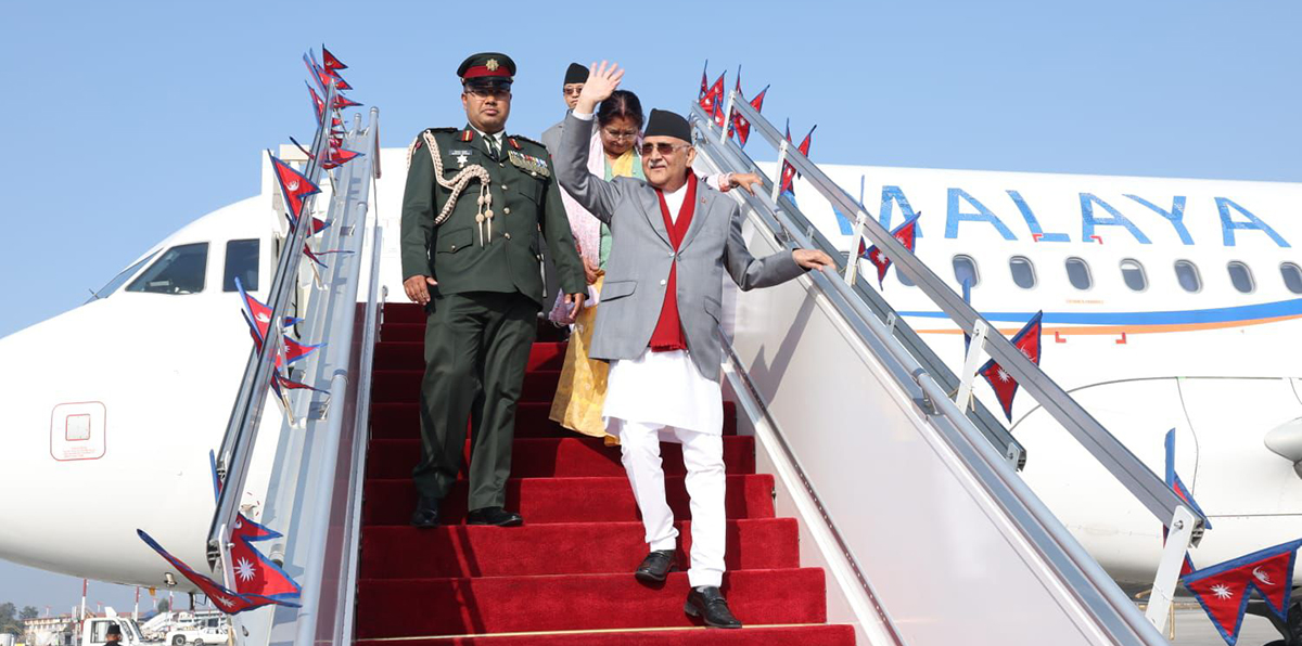 चीन भ्रमण सकेर फर्किए प्रधानमन्त्री ओली 