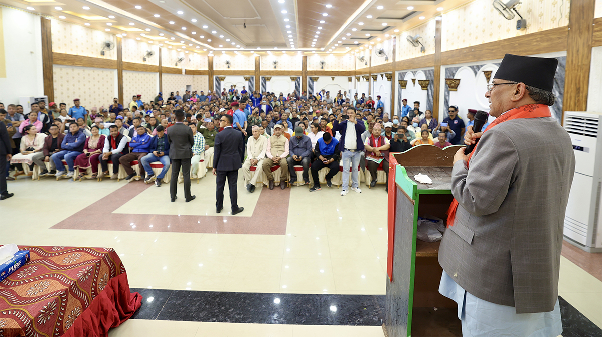 देशको अर्थतन्त्र गत वर्षजस्तो संकटमा छैन : प्रधानमन्त्री दाहाल