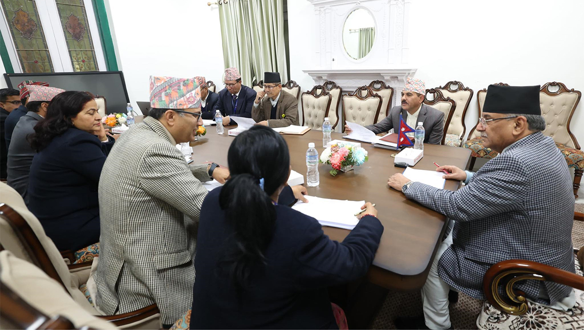संसद्लाई ‘बिजनेस’ दिनेबारे प्रधानमन्त्रीको छलफल