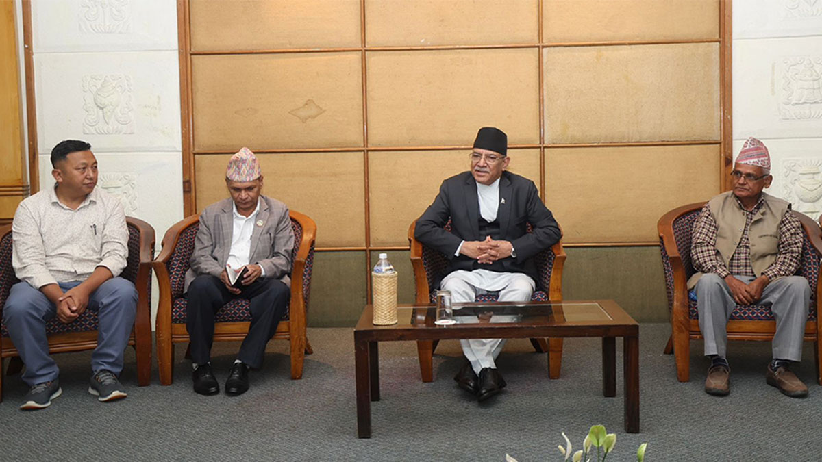 ‘पूर्वमाओवादीबीच पार्टी एकताको पलह भइरहेको छ’