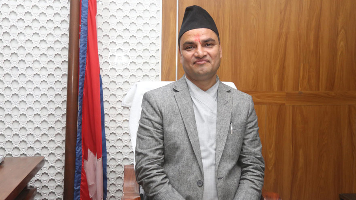 अस्पतालमा ओपीडी दुई सिफ्ट चलाउन स्वास्थ्य मन्त्रीको निर्देशन
