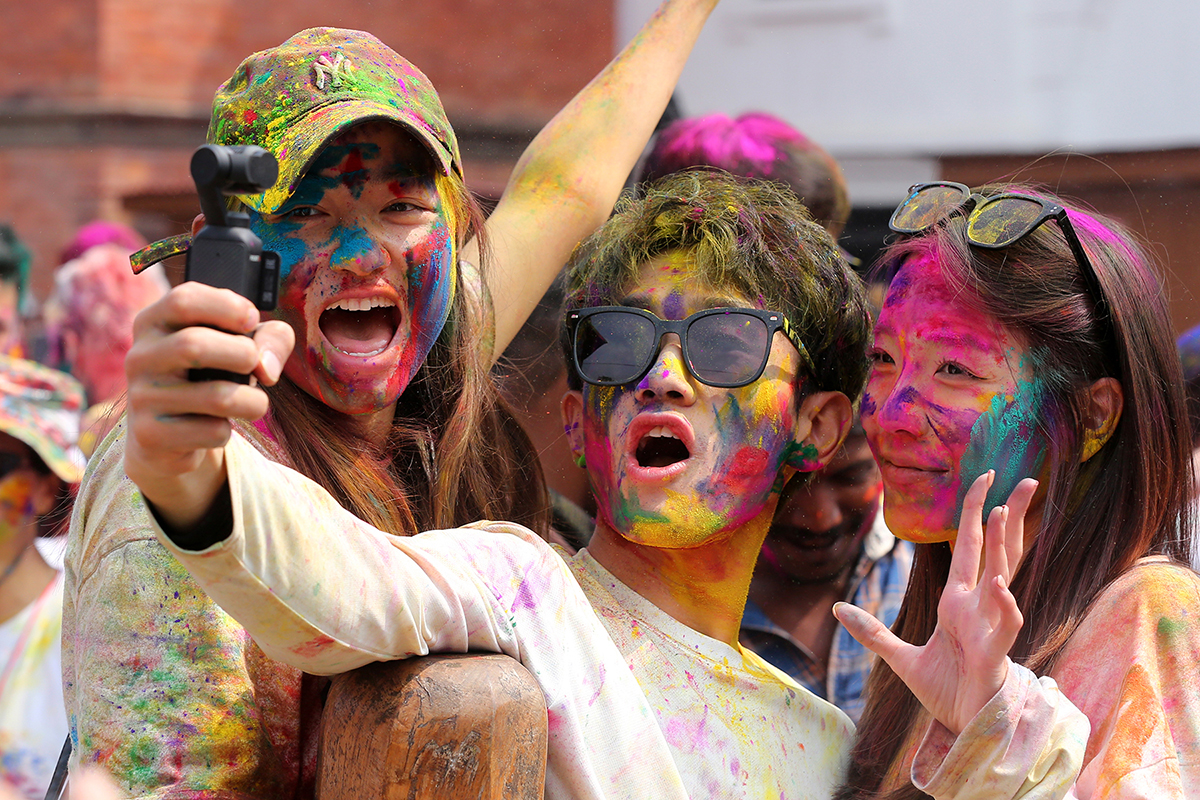 pro_Ktm_Holi1-1711266006.jpg