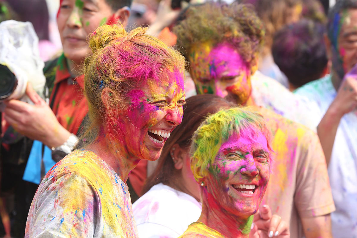 pro_Ktm_Holi10000-1711266007.jpg
