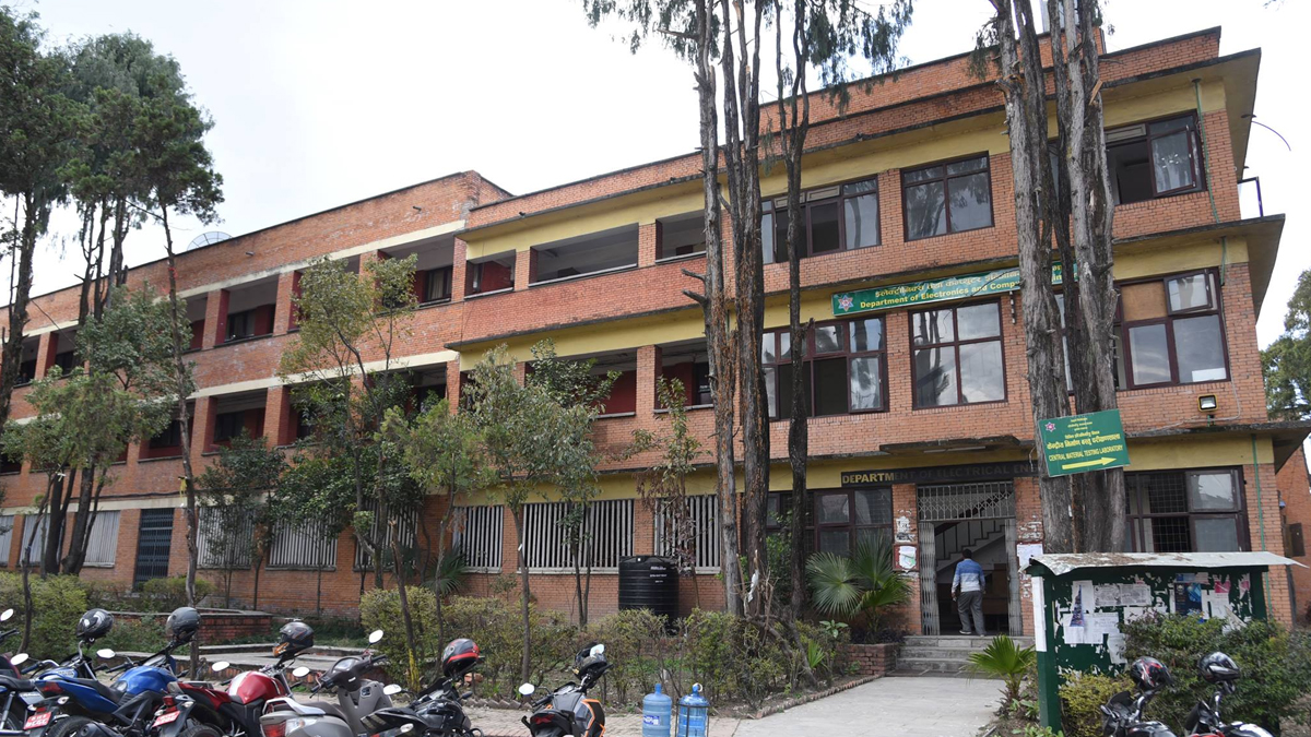 पुल्चोक क्याम्पसका निमित्त प्रमुख र विभाग प्रमुखहरुले दिए सामूहिक राजीनामा