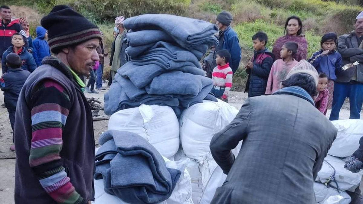 जुम्लाका बाढी पहिरो पीडितले पाए राहत