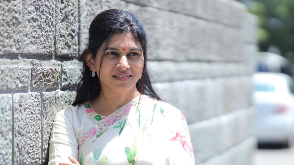 तनहुँ बस दुर्घटनाका घाइतेह भेट्न भारतीय युवा राज्यमन्त्री काठमाडौंमा