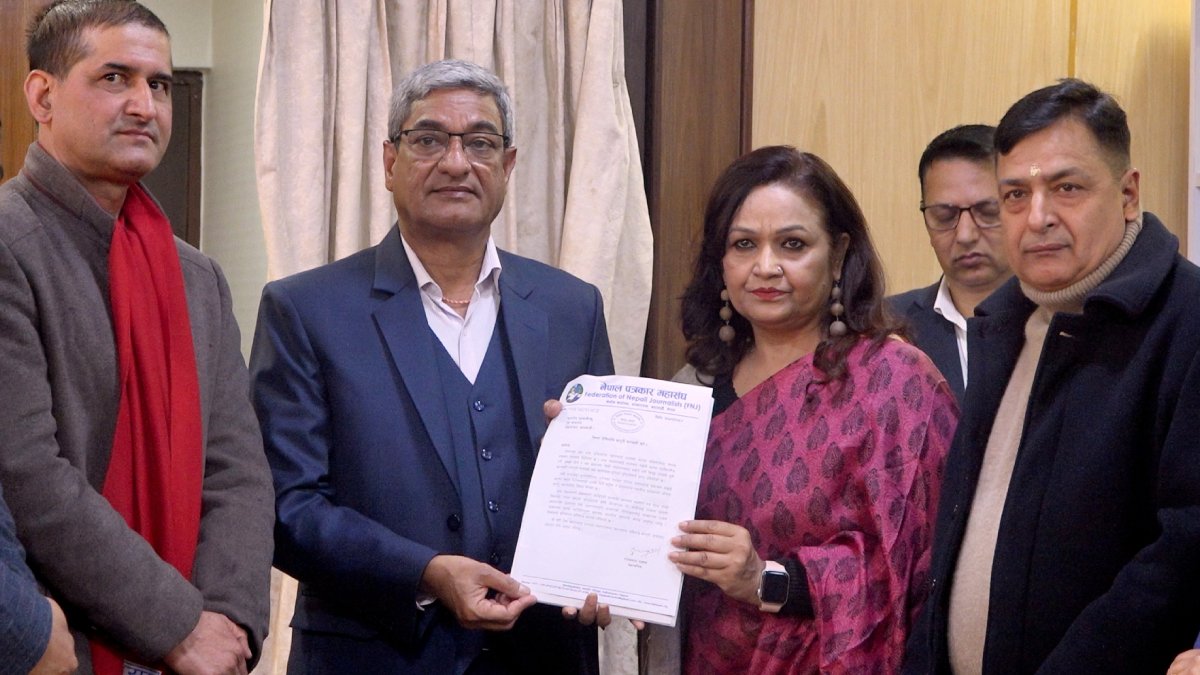 स्वतन्त्र पत्रकारितामाथि कसैले पनि अवरोध गर्नु हुँदैनः गृहमन्त्री लेखक