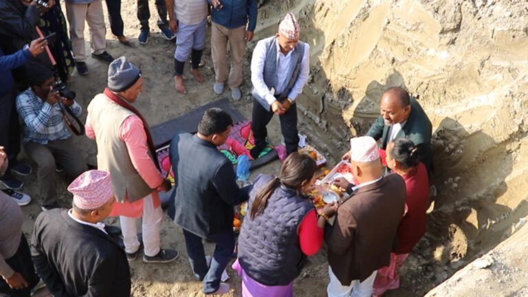 रंगेलीमा अत्यावश्यक सेवा केन्द्रको शिलान्यास