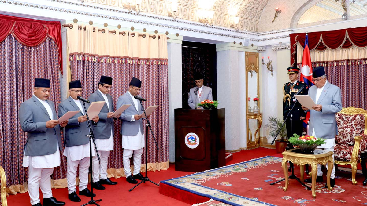नवनियुक्त चार राजदूतले लिए शपथ