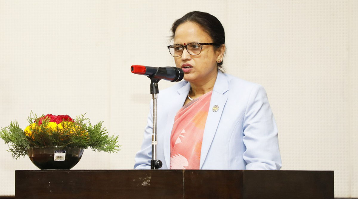 प्रेस स्वतन्त्रताबिनाको राजनीतिक अधिकार अपूर्ण : सञ्चारमन्त्री शर्मा