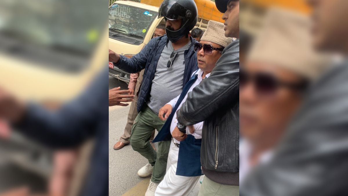 सर्वोच्चले माफी मिनाहा बदर गरेपछि रेशम चौधरी पक्राउ, डिल्लीबजार कारागार चलान