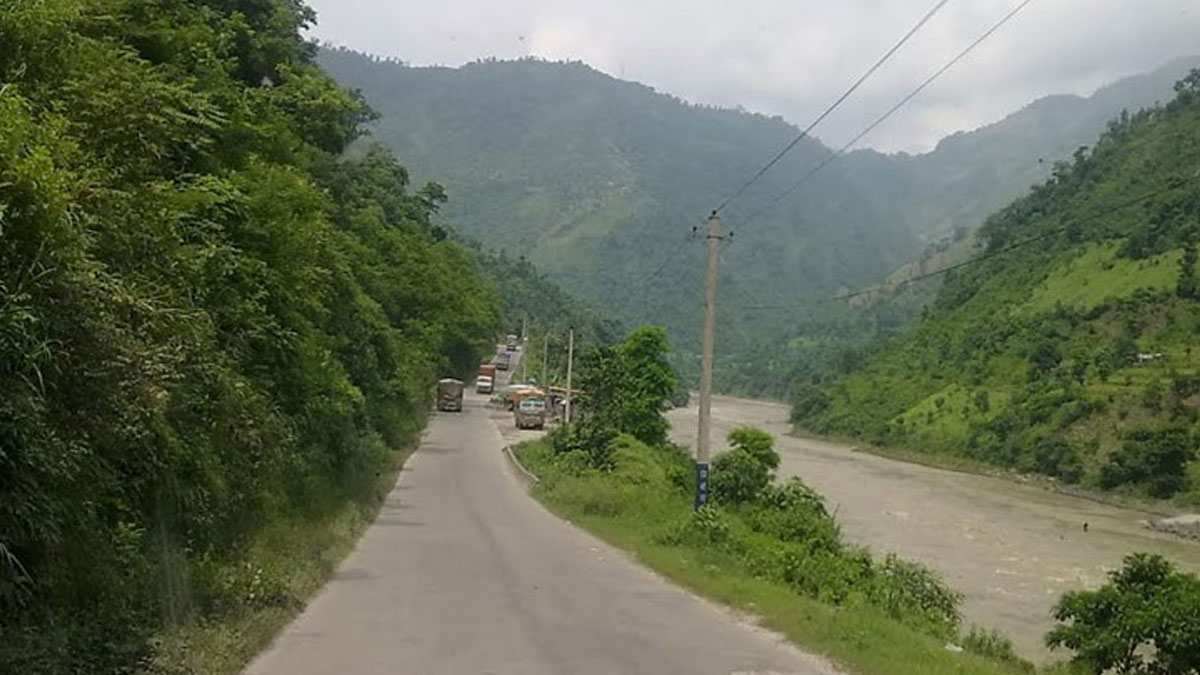 आँबुखैरेनी–मुग्लिन सडक तीन घण्टा बन्द