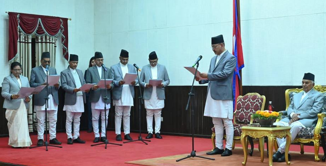 सर्वोच्चमा नियुक्त ६ न्यायाधीशले लिए शपथ