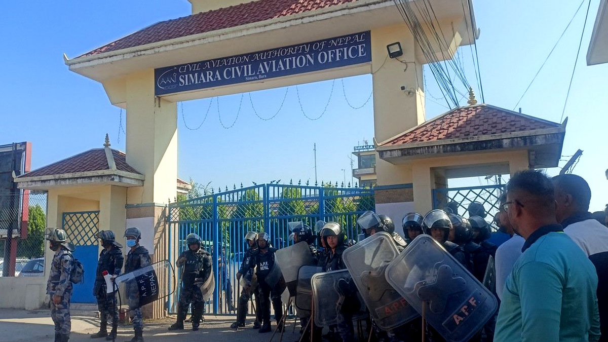 सिमराका सबै उडान रद्द