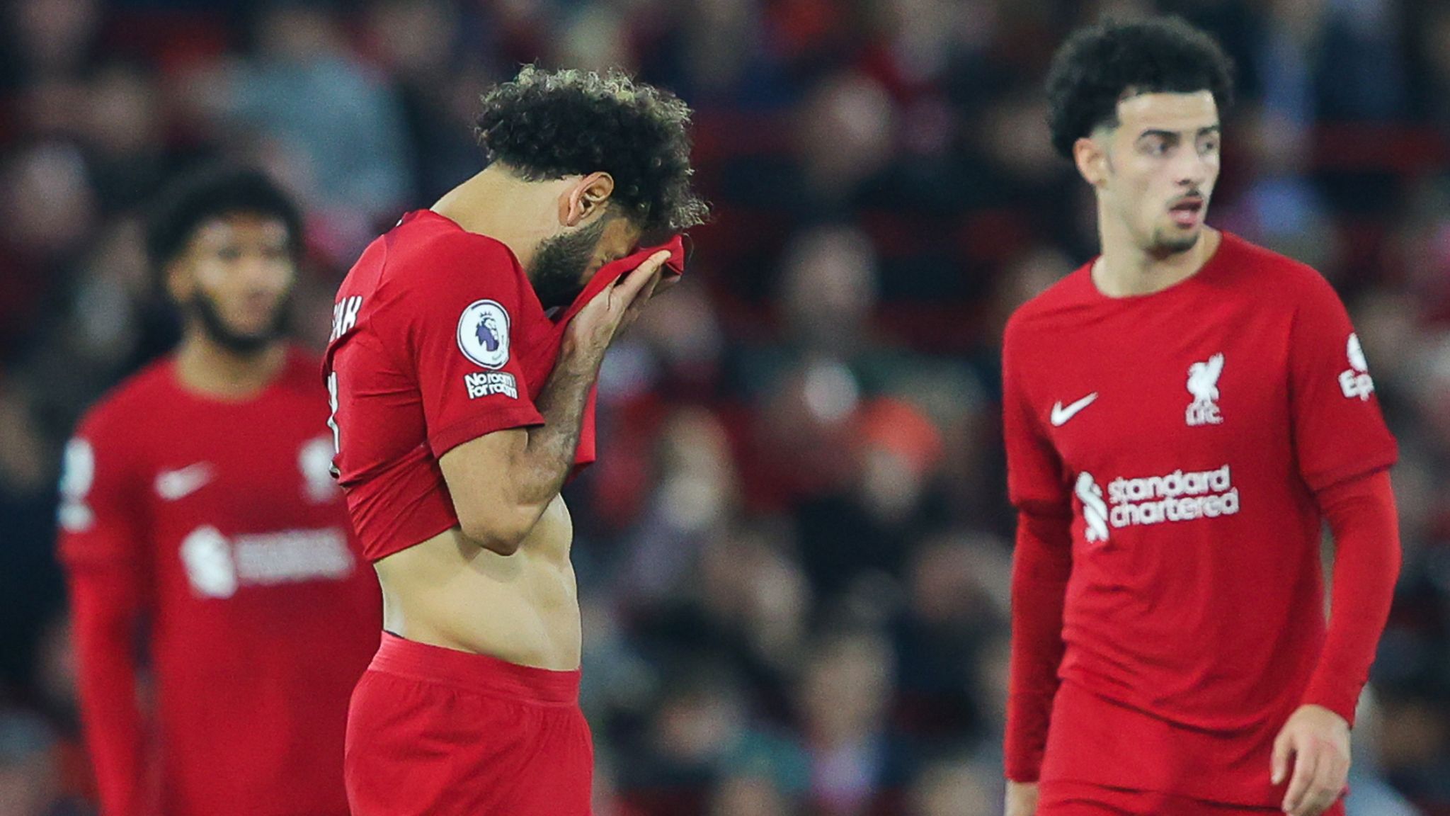 लिभरपुल लिड्ससँग पराजित