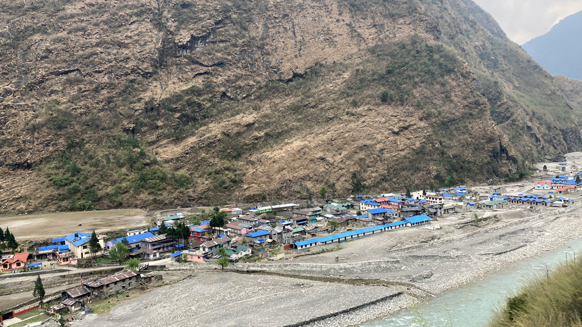 मनाङको नासोस्थित मर्स्याङ्दी किनारमा सुन्दर तालगाउँ