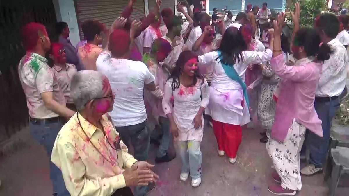 tarai-holi---frame-at-0m13s-1711359245.jpg