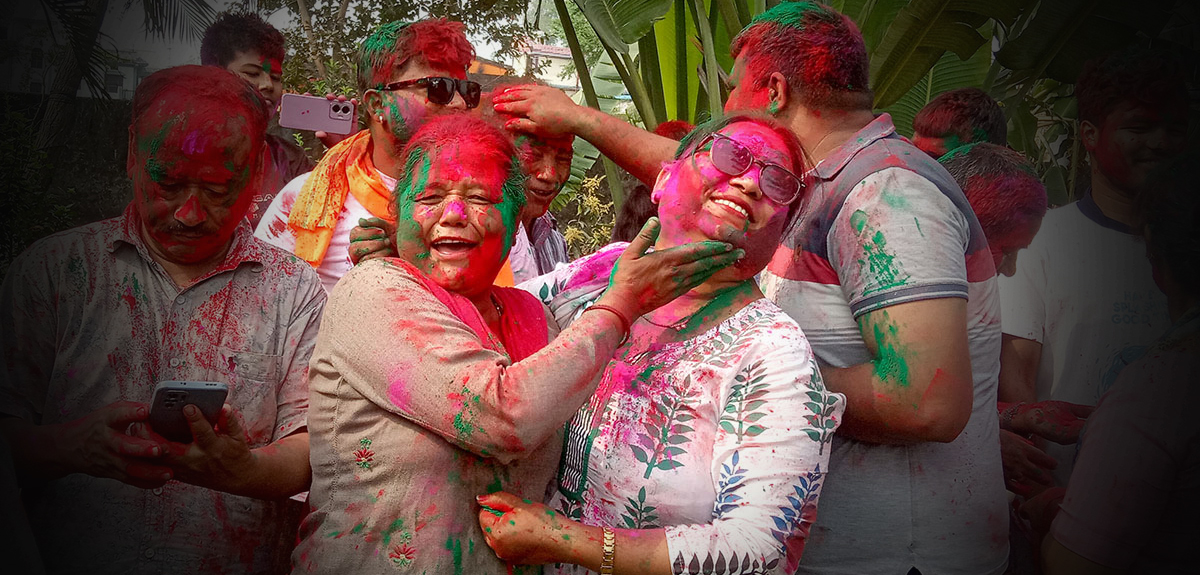 तराई मधेसमा हाेली उत्सव [तस्बिरहरू]