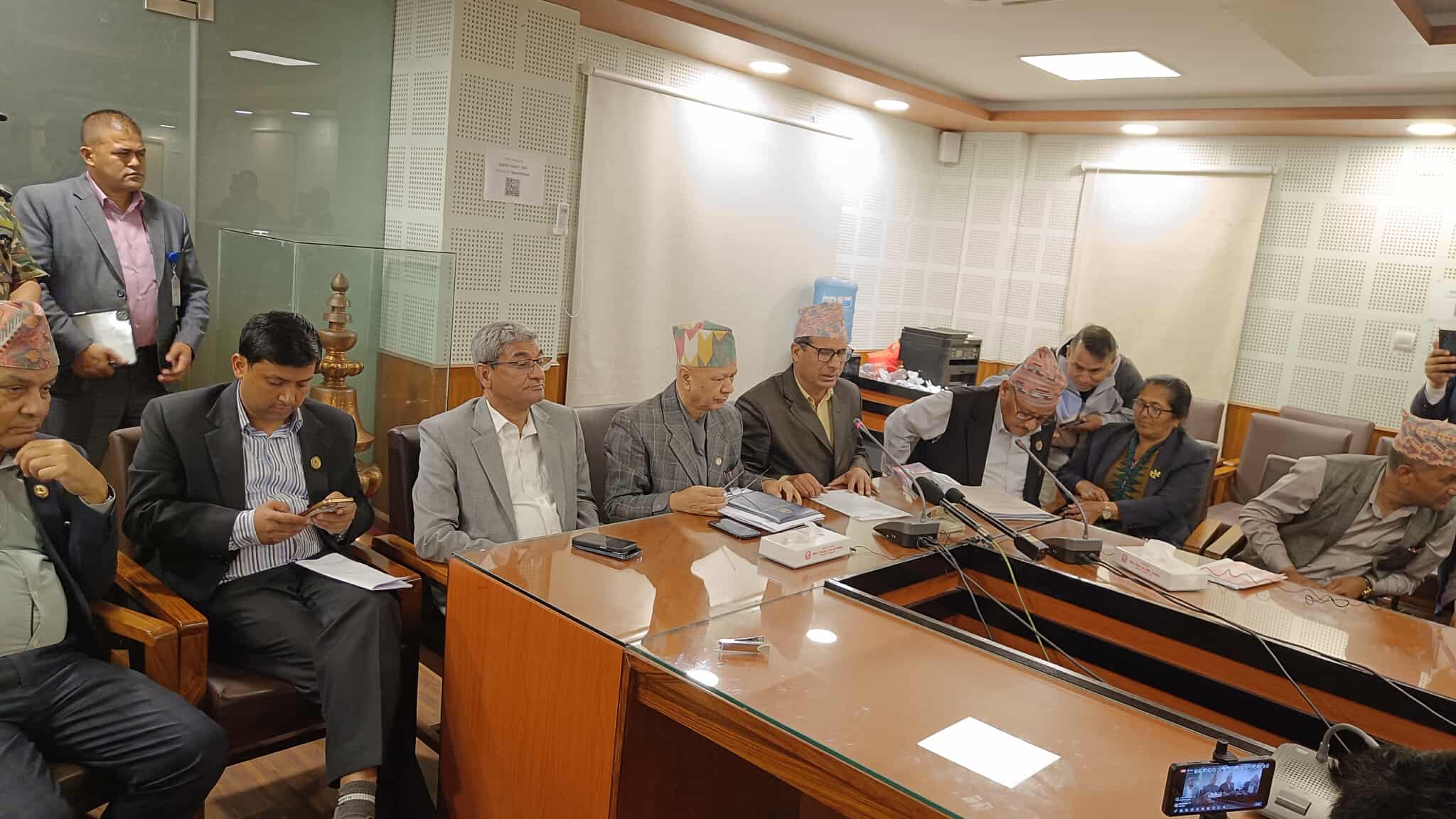 शिक्षक महासंघ र सरकारविच भएको सहमतिप्रति कर्मचारी परिषद् असन्तुष्ट