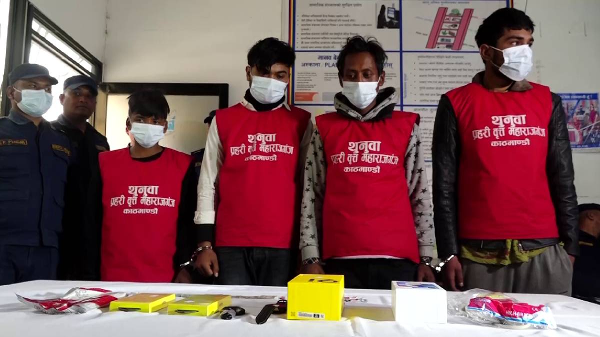 नयाँ बसपार्क क्षेत्रकाे लुटपाटमा संलग्न चार जना पक्राउ